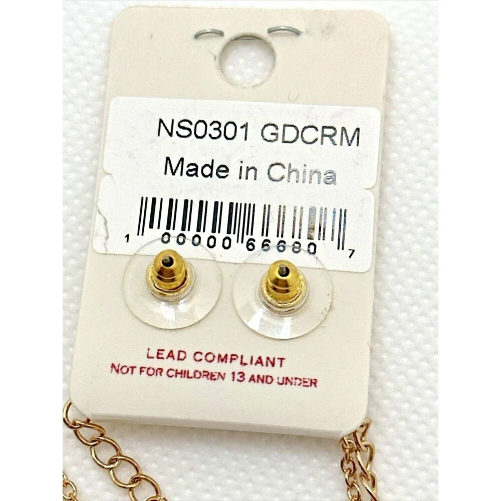 New Noblesse Mother of Pearl Necklace Earrings Set Rhinestone Gold Tone NWT